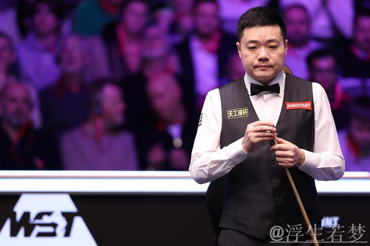 丁俊晖连破世界第二 闯入四强